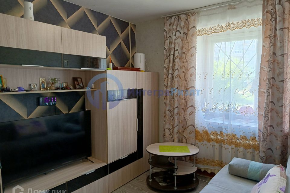 Продаётся 4-комнатная квартира, 72.3 м²