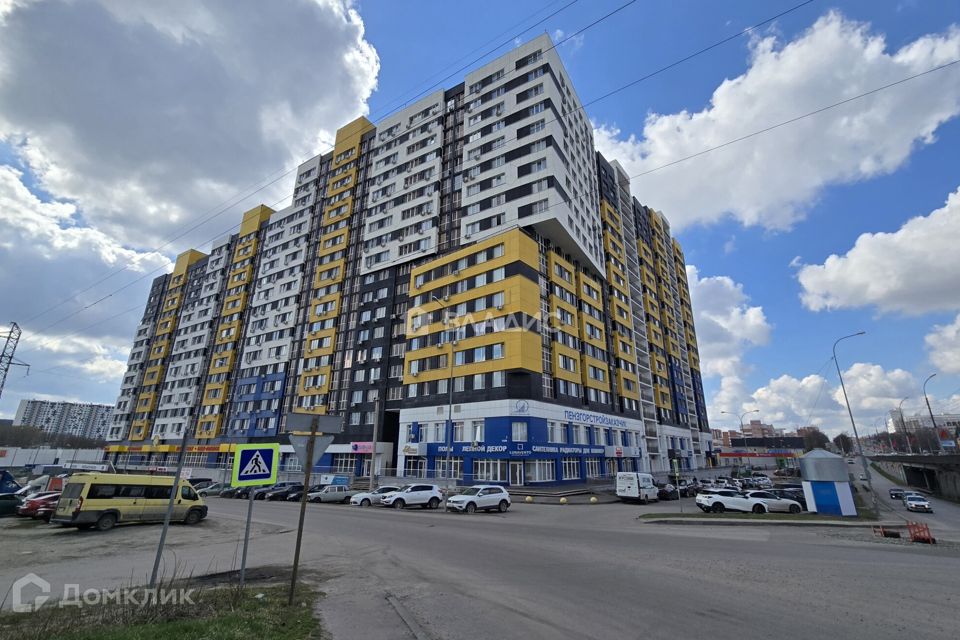 Продаётся 3-комнатная квартира, 102.7 м²