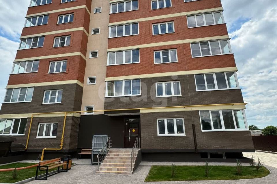Продаётся 2-комнатная квартира, 66.6 м²