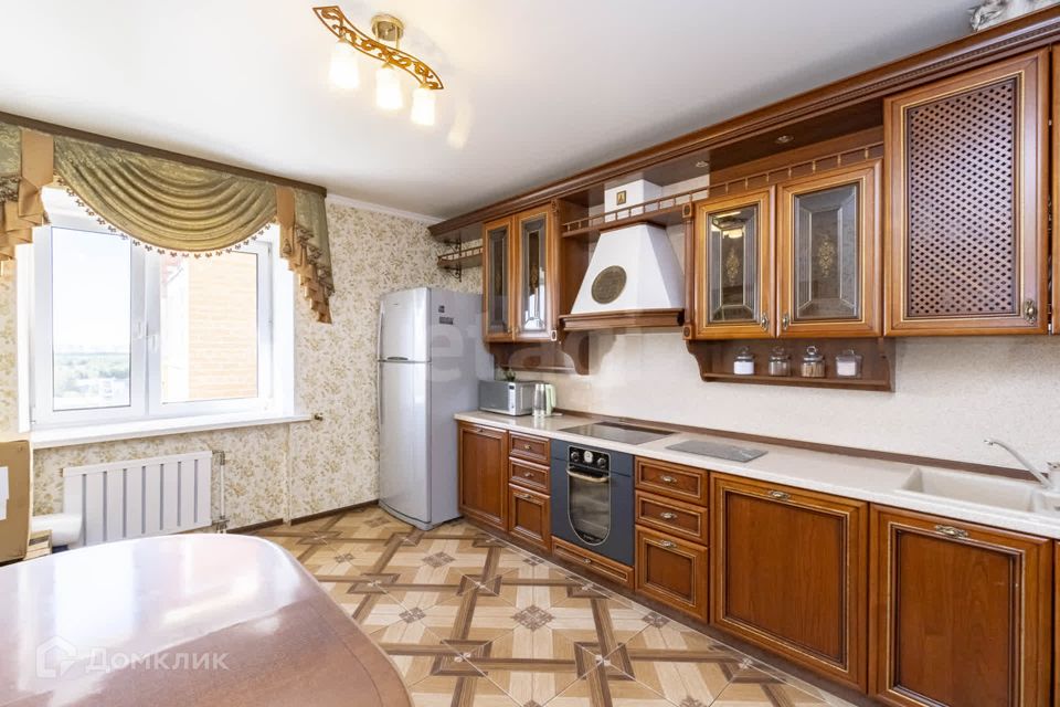 Продаётся 3-комнатная квартира, 104 м²