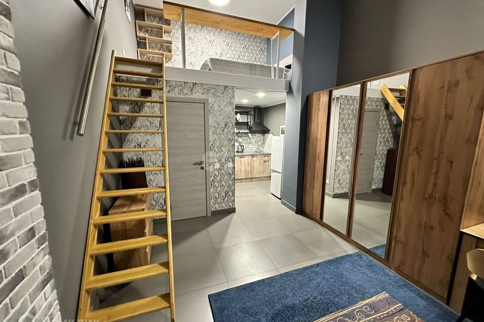 Продаётся 1-комнатная квартира, 42 м²