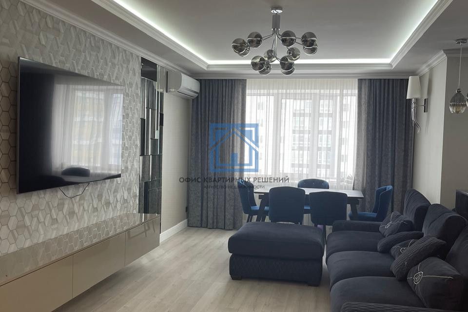 Продаётся 3-комнатная квартира, 108 м²