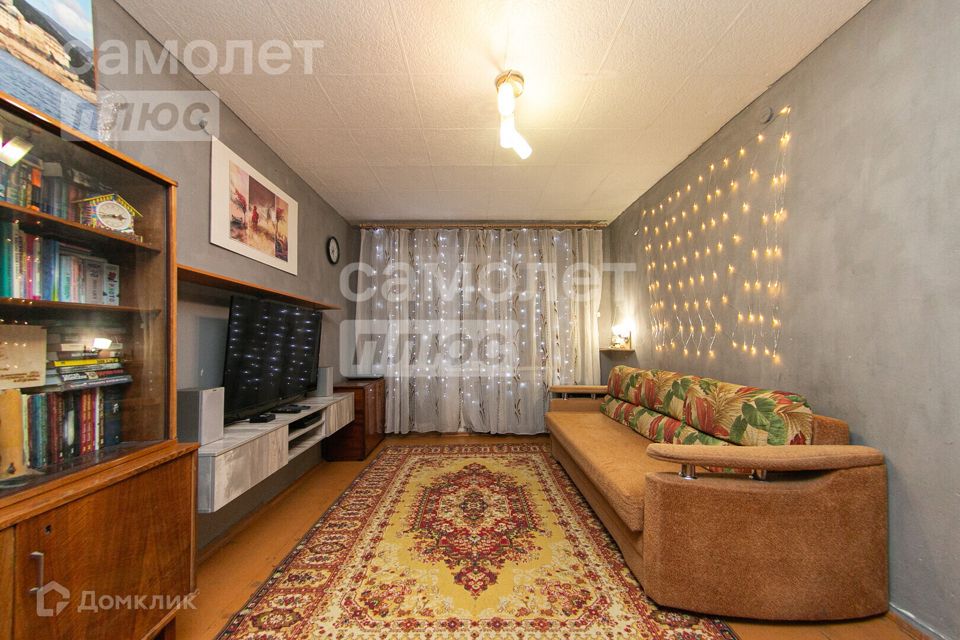Продаётся 3-комнатная квартира, 51.4 м²