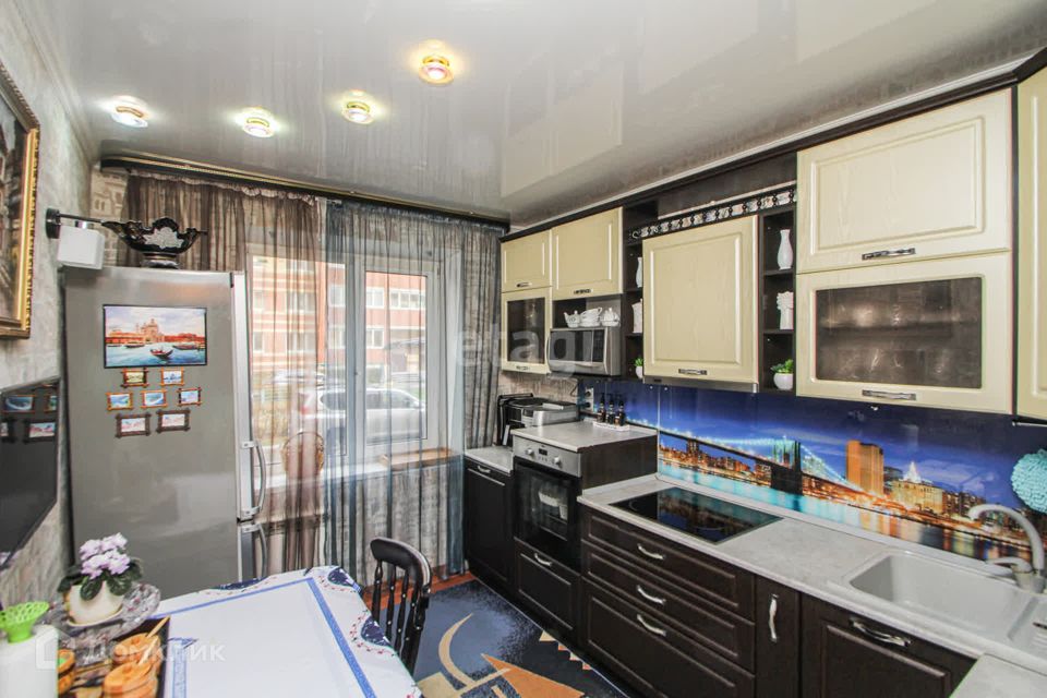 Продаётся 3-комнатная квартира, 64.9 м²
