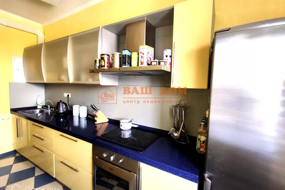 Продаётся 4-комнатная квартира, 120 м²