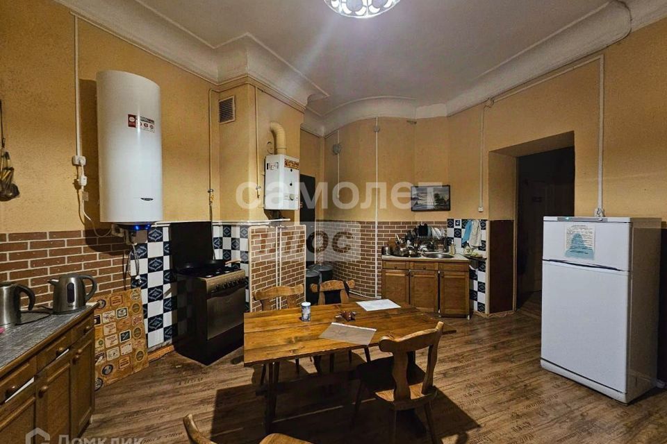 Продаётся 5-комнатная квартира, 171.3 м²