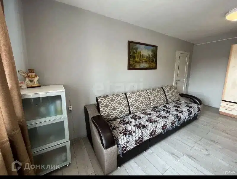 Продаётся 4-комнатная квартира, 64.6 м²