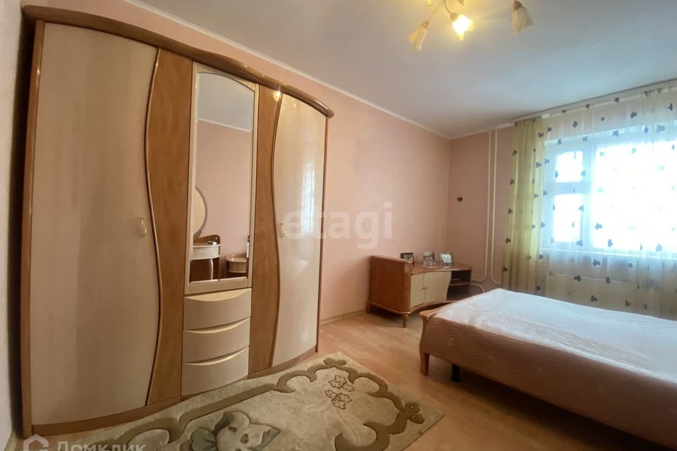 Продаётся 2-комнатная квартира, 92.7 м²