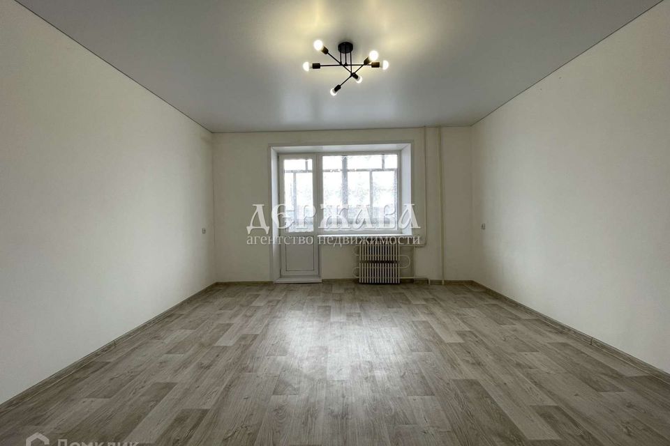 Продаётся 3-комнатная квартира, 61.6 м²