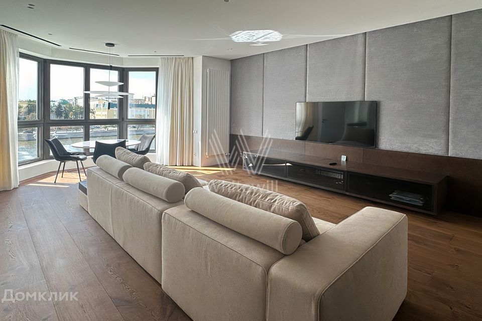 Сдаётся 3-комнатная квартира, 104 м²