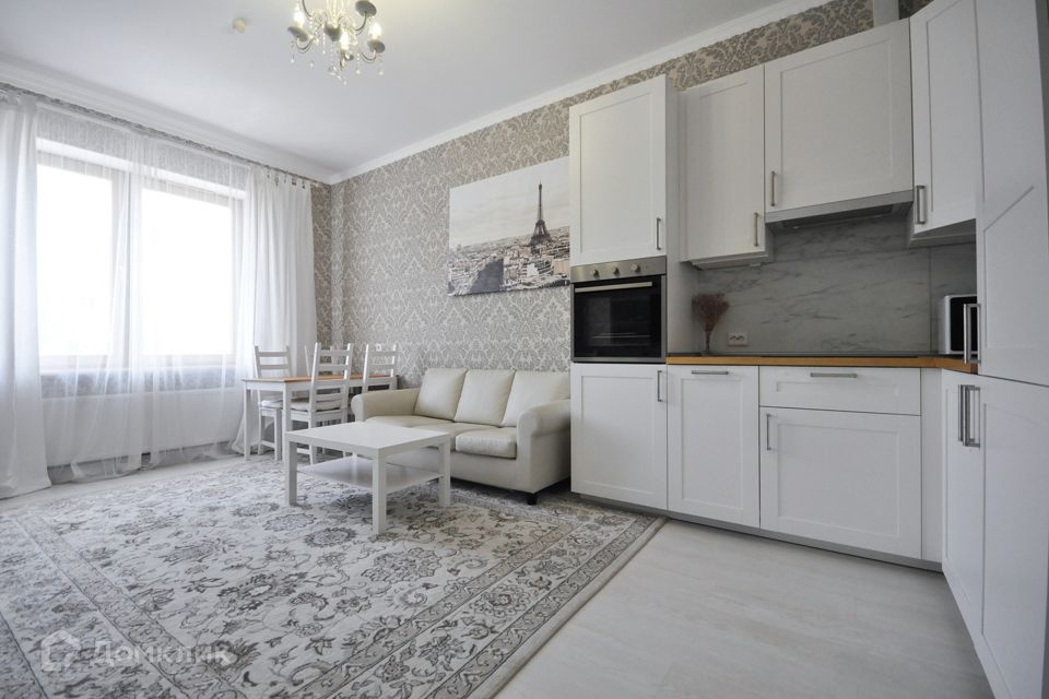 Сдаётся 2-комнатная квартира, 56 м²