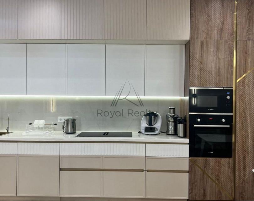 Сдаётся 3-комнатная квартира, 133 м²