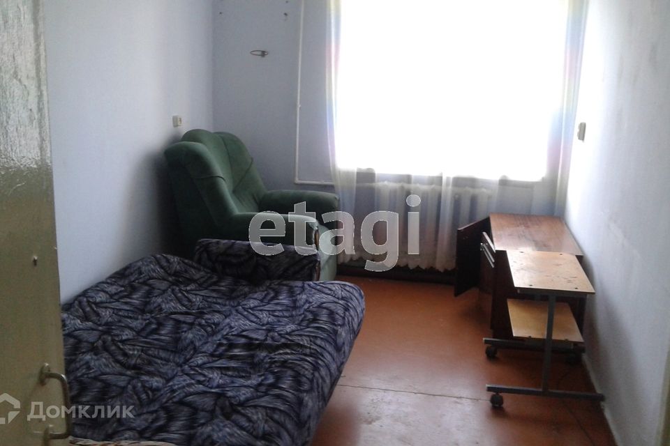 Продаётся 3-комнатная квартира, 58.4 м²