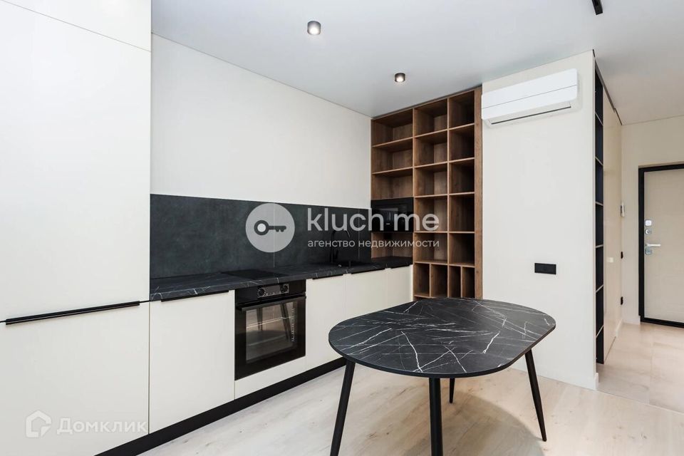 Продаётся 1-комнатная квартира, 42 м²