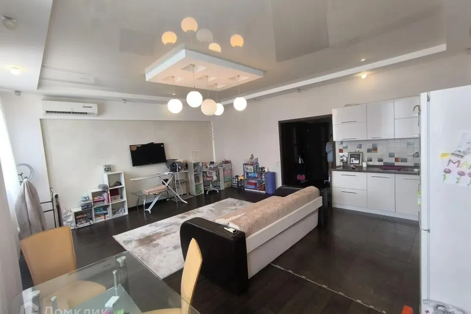 Продаётся студия, 79 м²