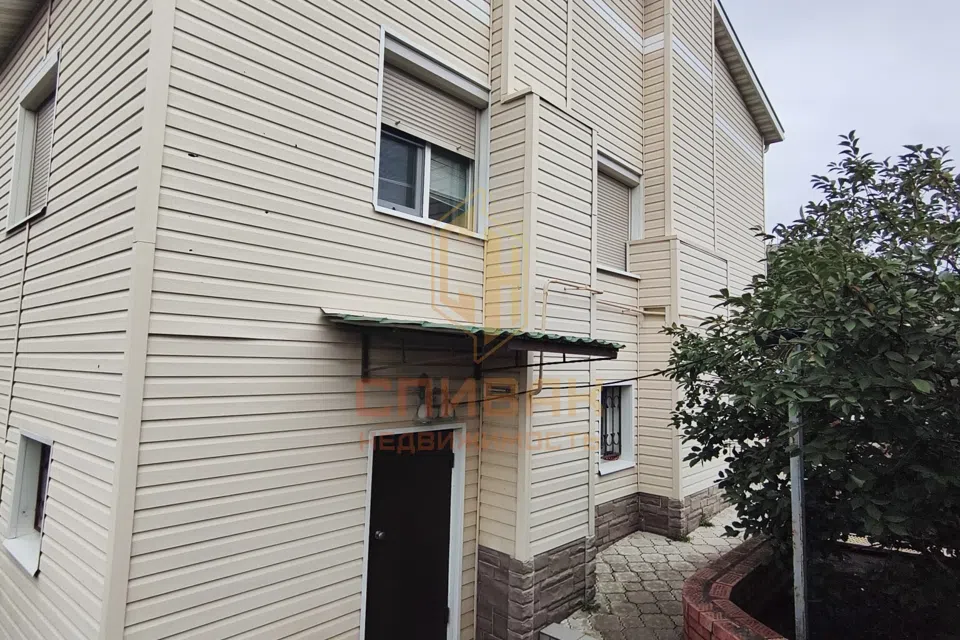 Продаётся 2-этажный дом, 160.4 м²