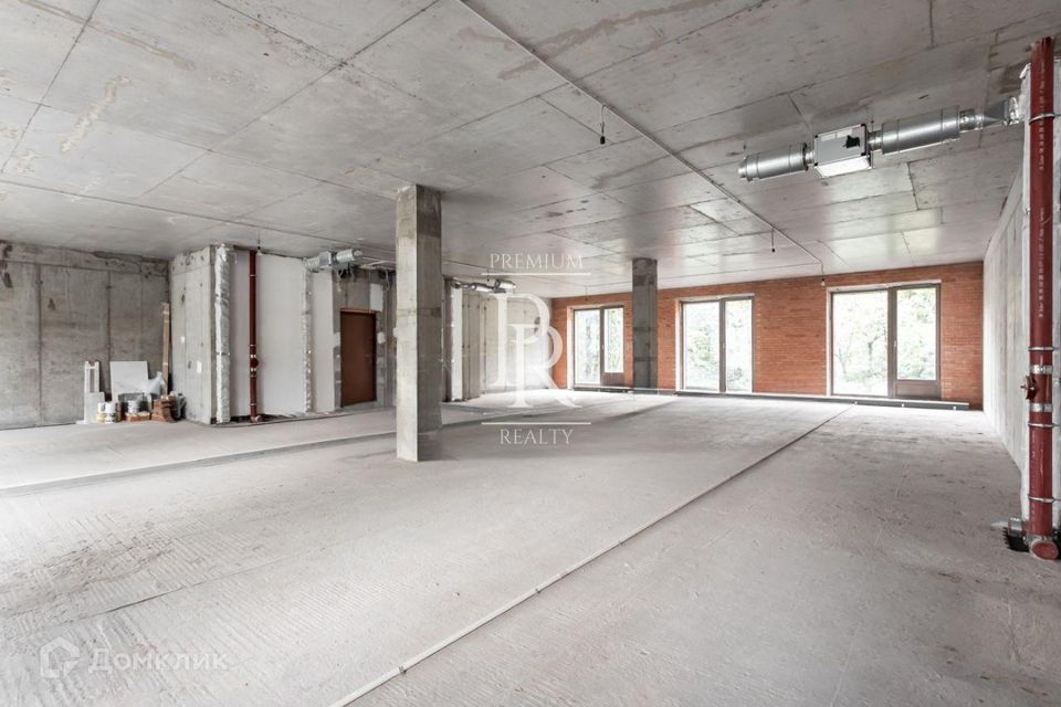 Продаётся 5-комнатная квартира, 213.5 м²