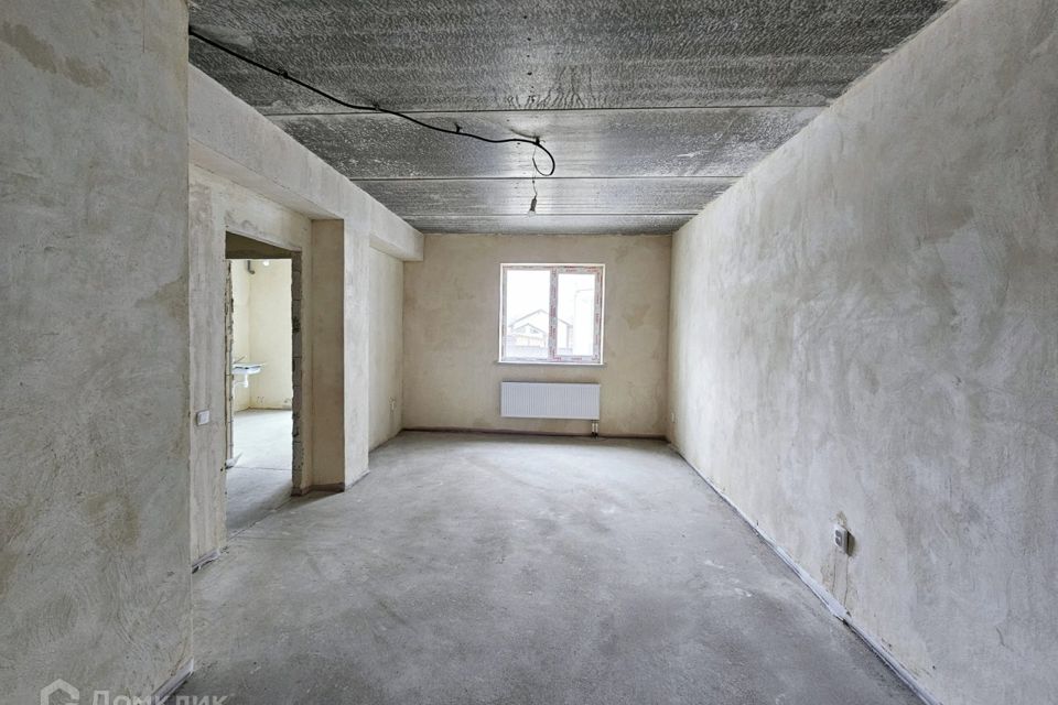 Продаётся 1-комнатная квартира, 42 м²