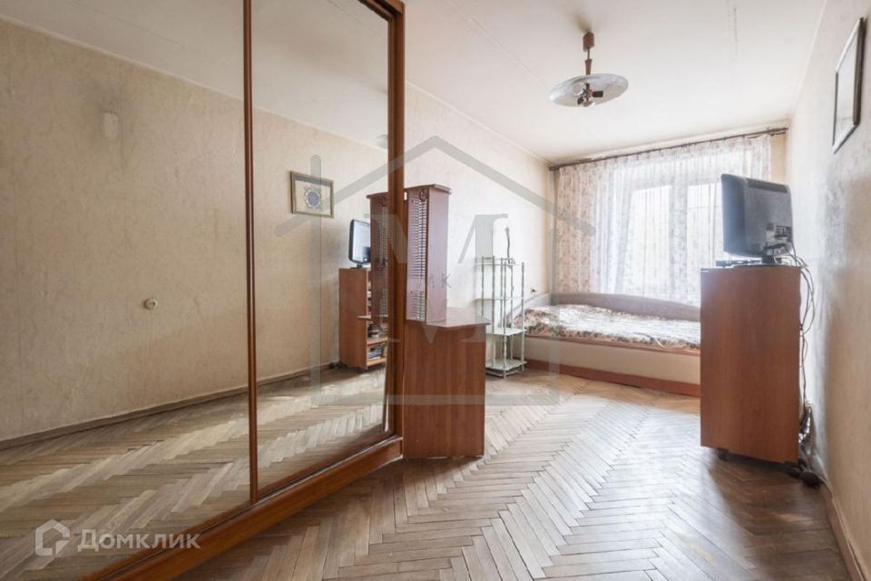 Продаётся 3-комнатная квартира, 56.7 м²