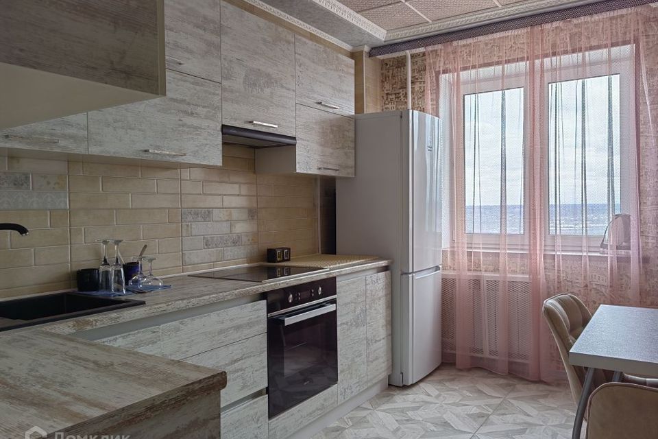 Продаётся 1-комнатная квартира, 38 м²