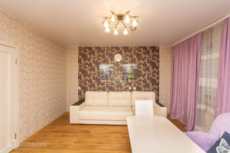 Продаётся 1-комнатная квартира, 52.7 м²