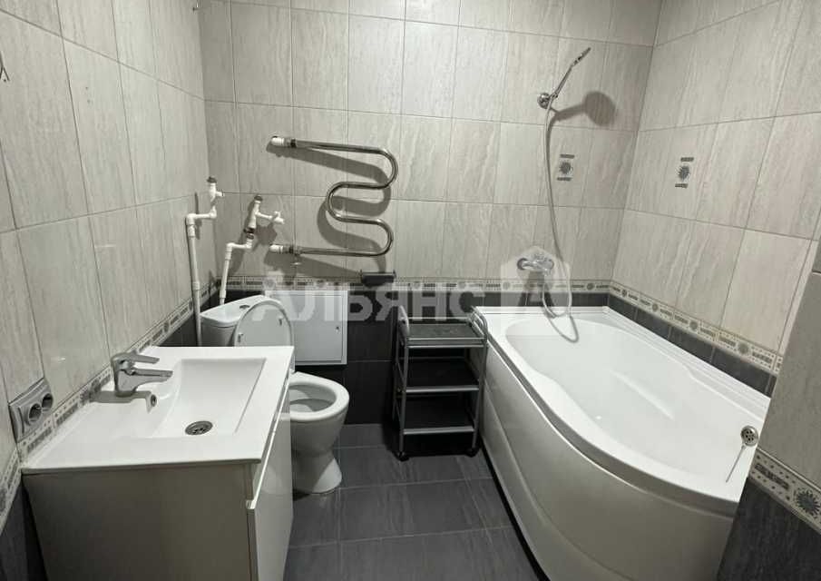 Продаётся 3-комнатная квартира, 62 м²