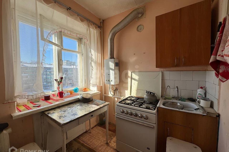 Продаётся 3-комнатная квартира, 50.5 м²