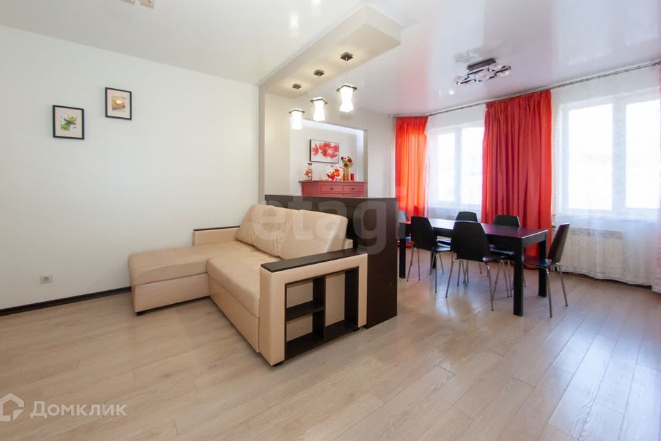 Продаётся 2-комнатная квартира, 79.9 м²