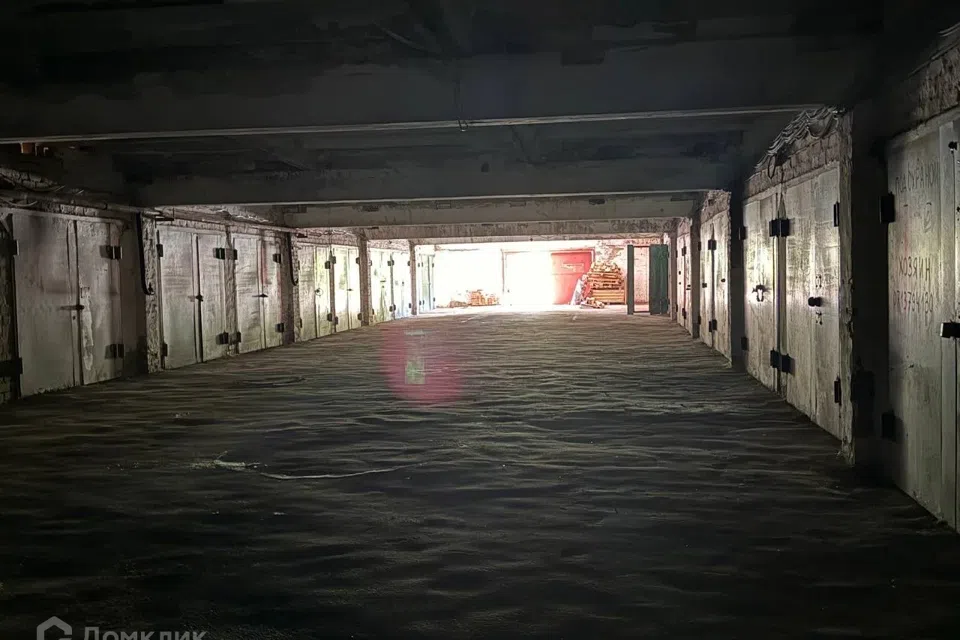 Продаётся машиноместо, 22 м²