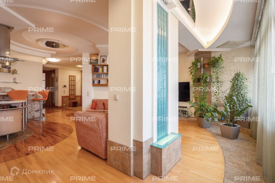 Продаётся 3-комнатная квартира, 115 м²