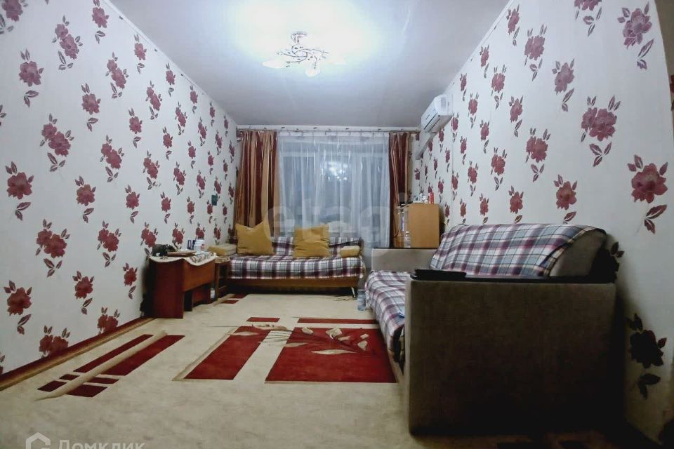 Продаётся 3-комнатная квартира, 56.9 м²