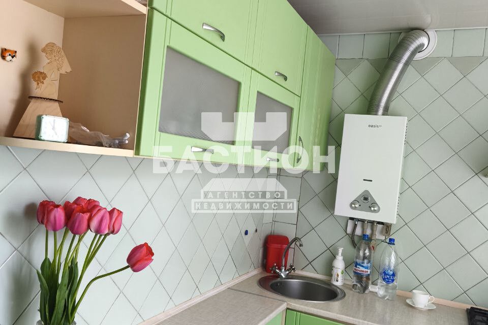 Продаётся 3-комнатная квартира, 59.8 м²