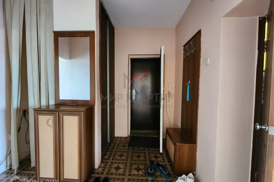 Продаётся 4-комнатная квартира, 71.6 м²