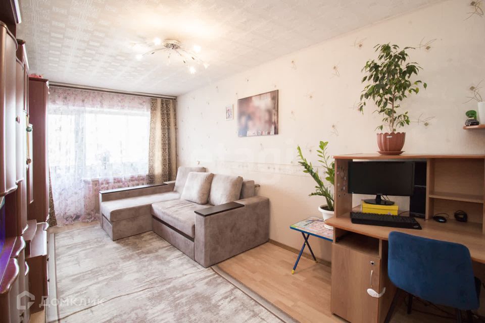Продаётся 3-комнатная квартира, 58.2 м²