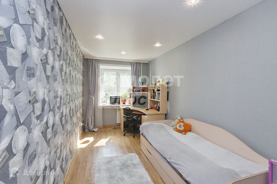 Продаётся 3-комнатная квартира, 54.9 м²