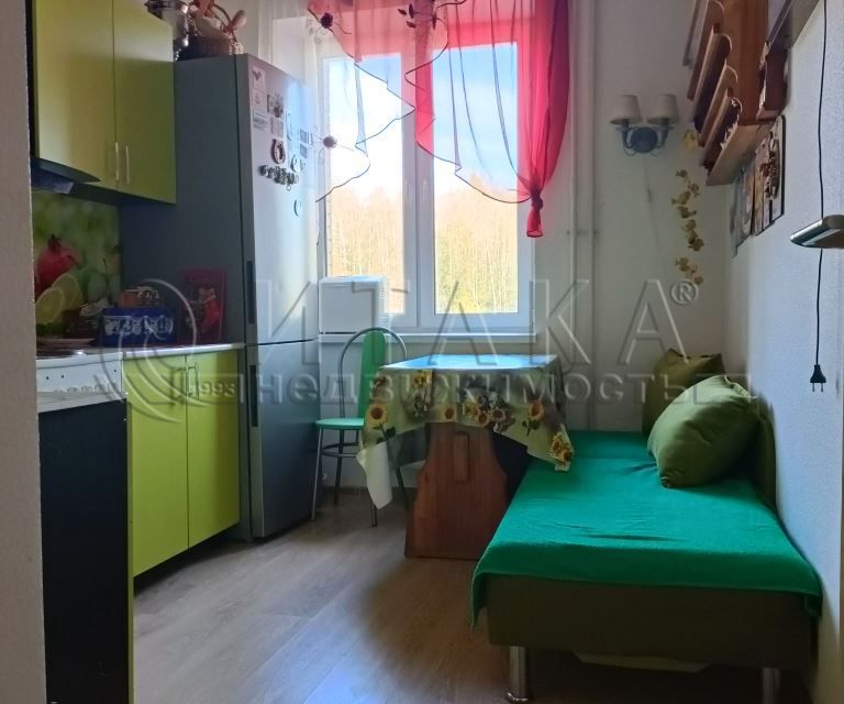 Продаётся 1-комнатная квартира, 37.3 м²