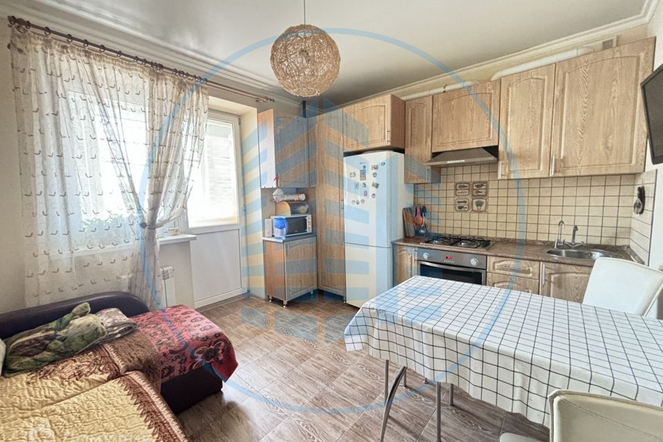 Продаётся 1-комнатная квартира, 42.1 м²