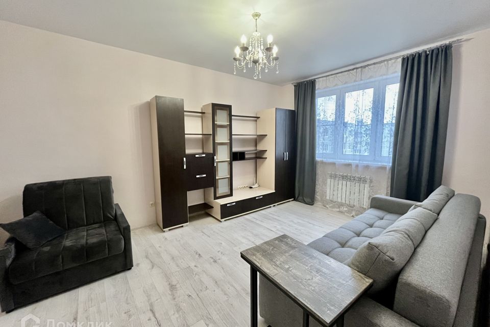 Продаётся 1-комнатная квартира, 38 м²