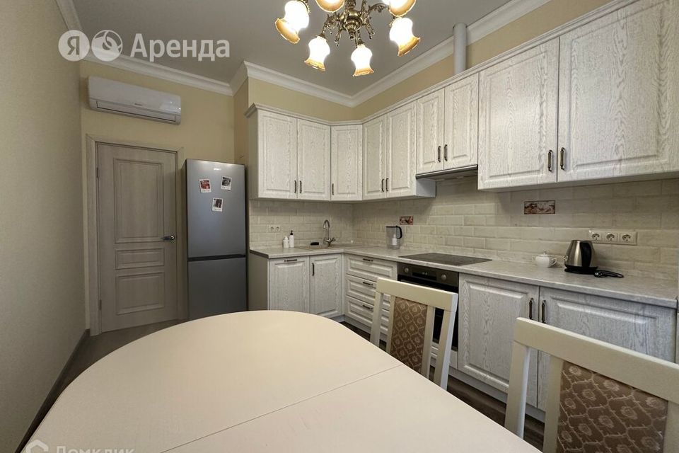 Сдаётся 2-комнатная квартира, 57 м²