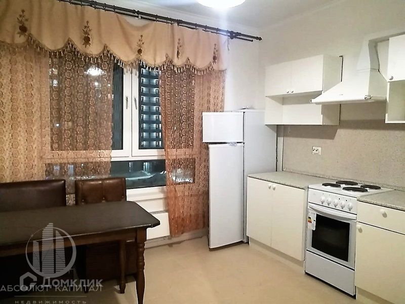 Сдаётся 2-комнатная квартира, 72 м²