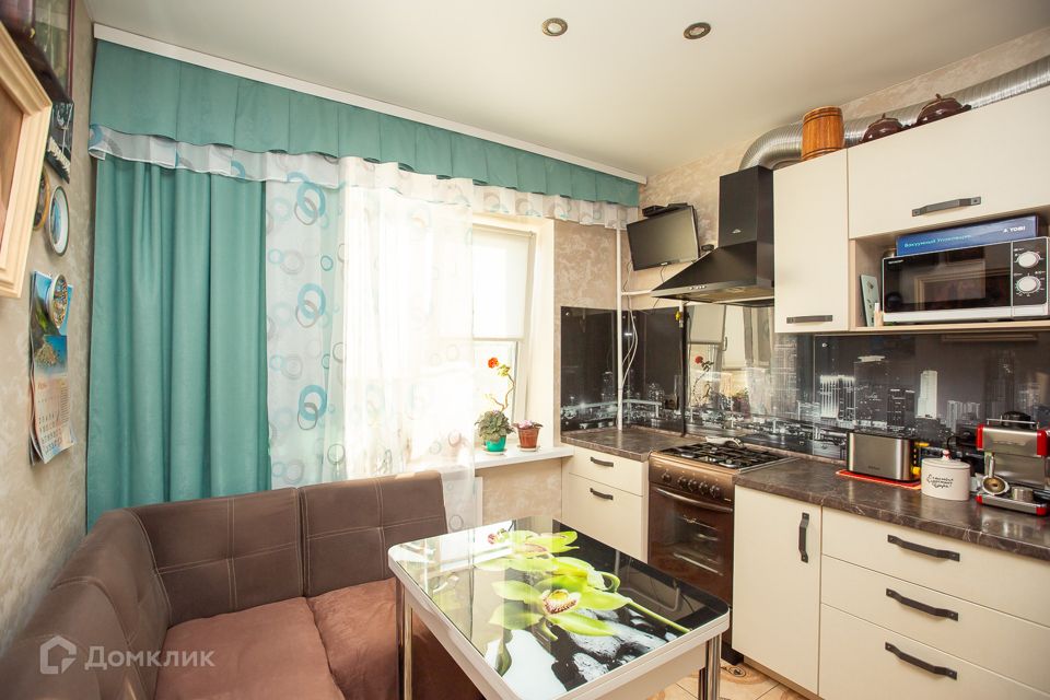 Продаётся 3-комнатная квартира, 64 м²