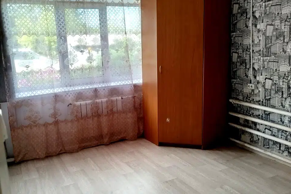 Продаётся 3-комнатная квартира, 52.1 м²
