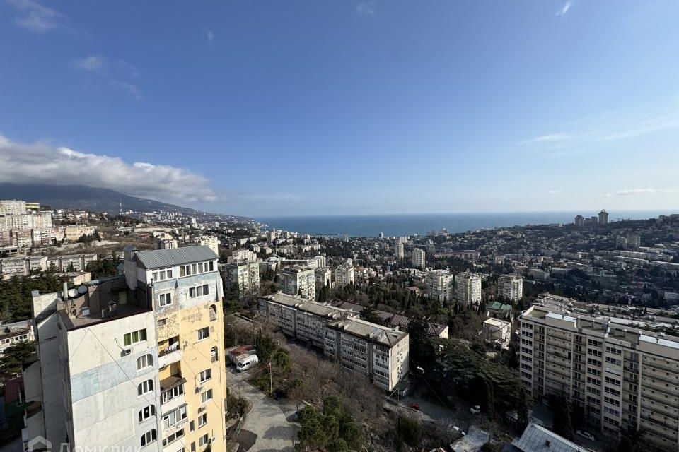 Продаётся 1-комнатная квартира, 50.1 м²