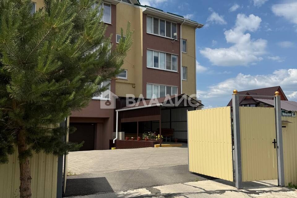 Продаётся 1-комнатная квартира, 40.2 м²