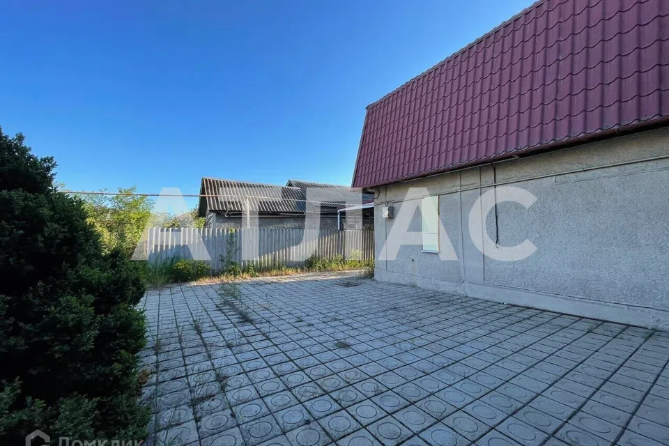 Продаётся 2-этажный дом, 200 м²