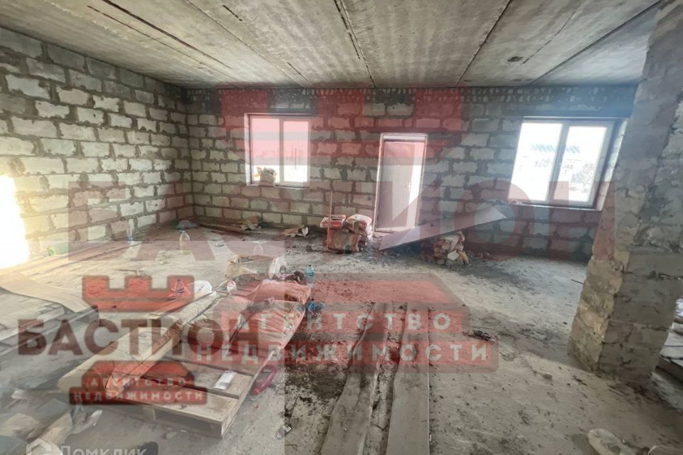 Продаётся 2-этажный дом, 220 м²