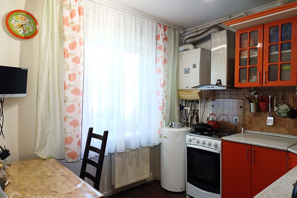 Продаётся 3-комнатная квартира, 51.7 м²