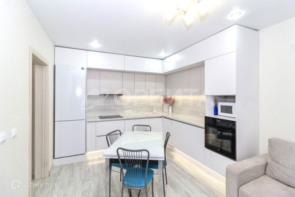 Продаётся 2-комнатная квартира, 62 м²