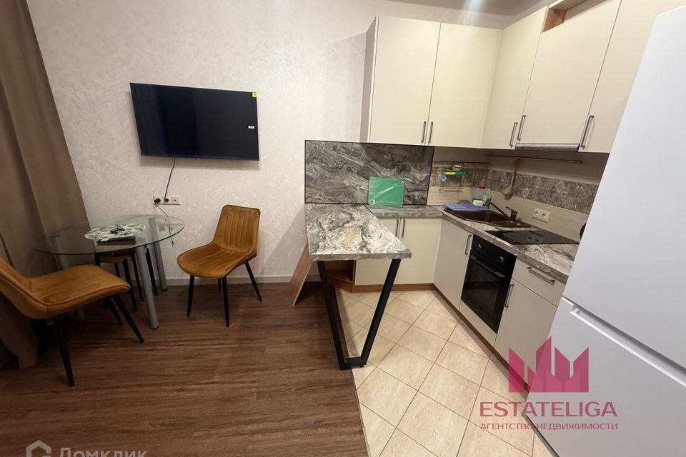 Сдаётся 1-комнатная квартира, 43 м²