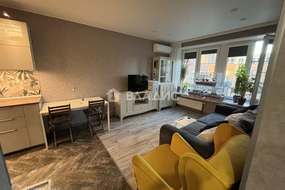 Продаётся 1-комнатная квартира, 43.8 м²